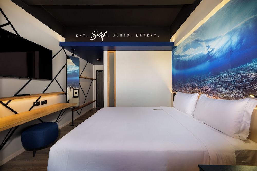 Tahitian Room (Ocean Side) Double photo 1