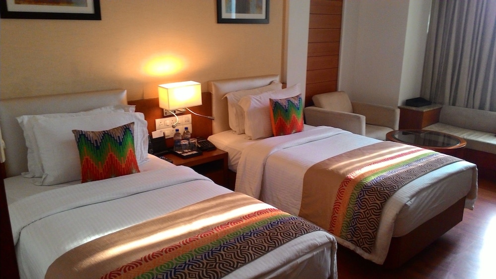 Deluxe Room (Deluxe Room Twin) photo 2