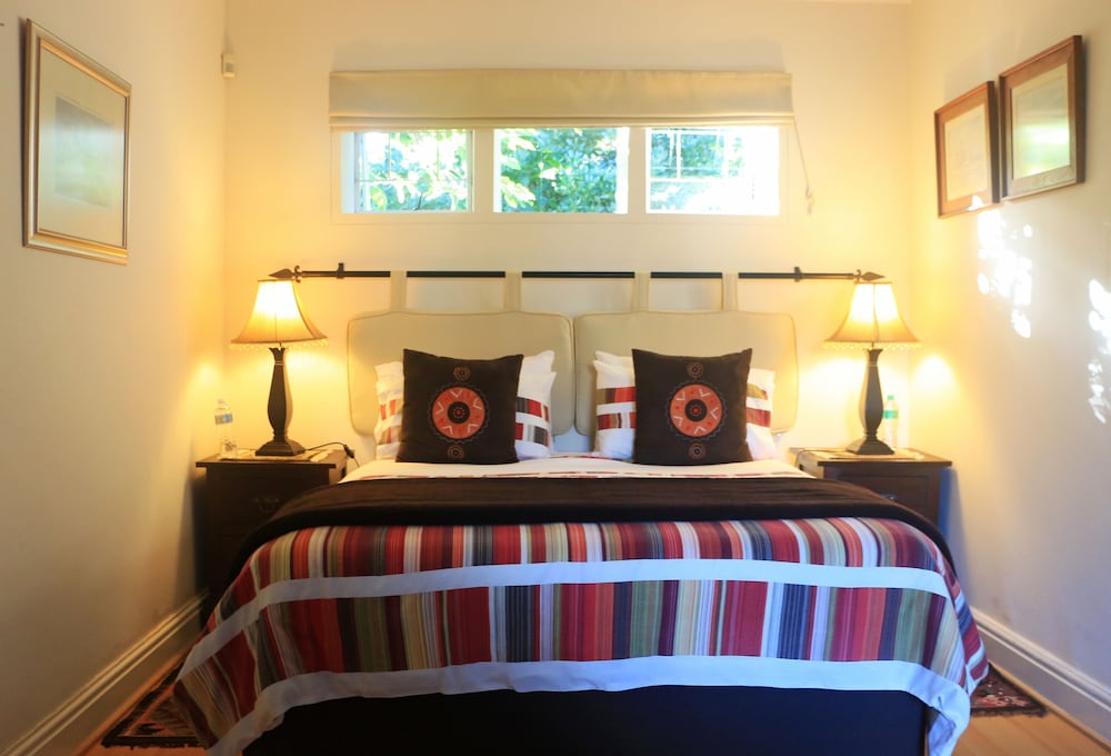 Double Room, 1 Double or 2 Twin Beds, Garden View, Garden Area (Self Catering)