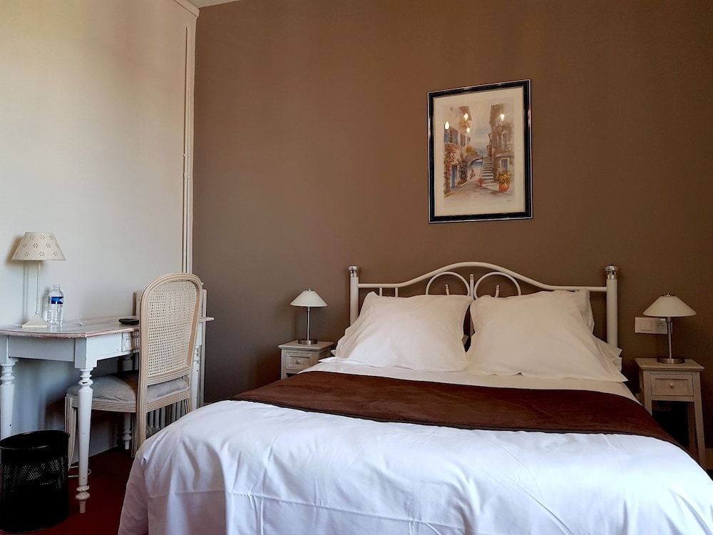 Standard Double Room photo 3