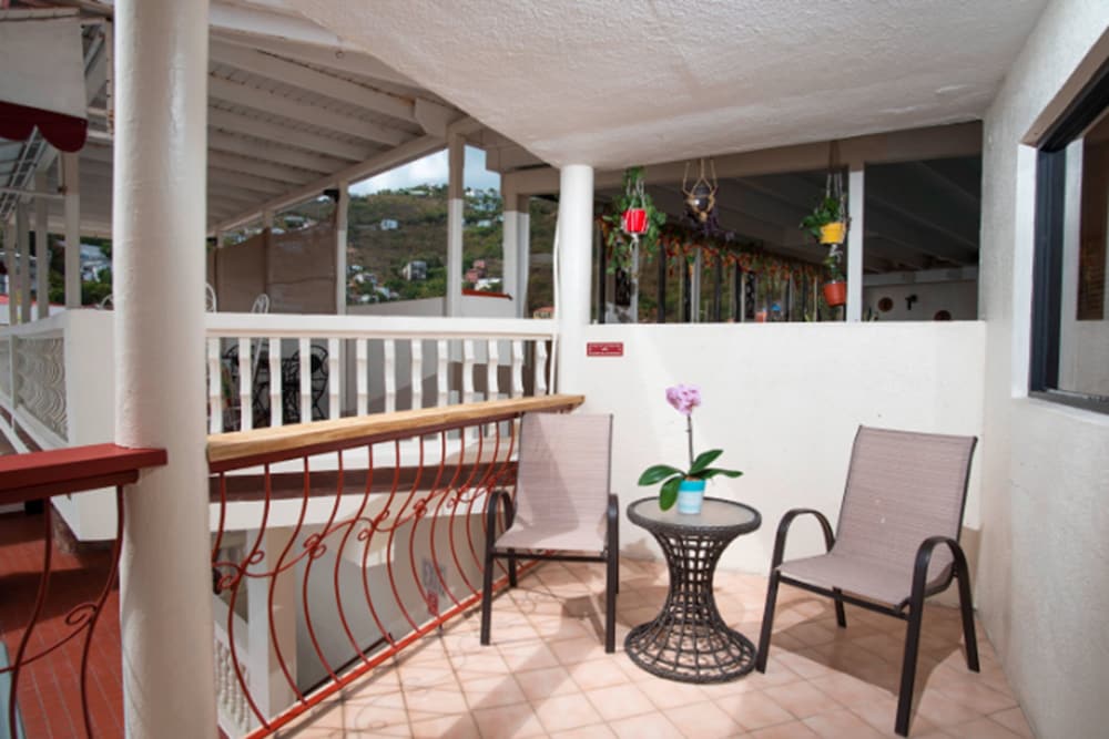 Superior Room, 1 King Bed, Balcony, Hill View