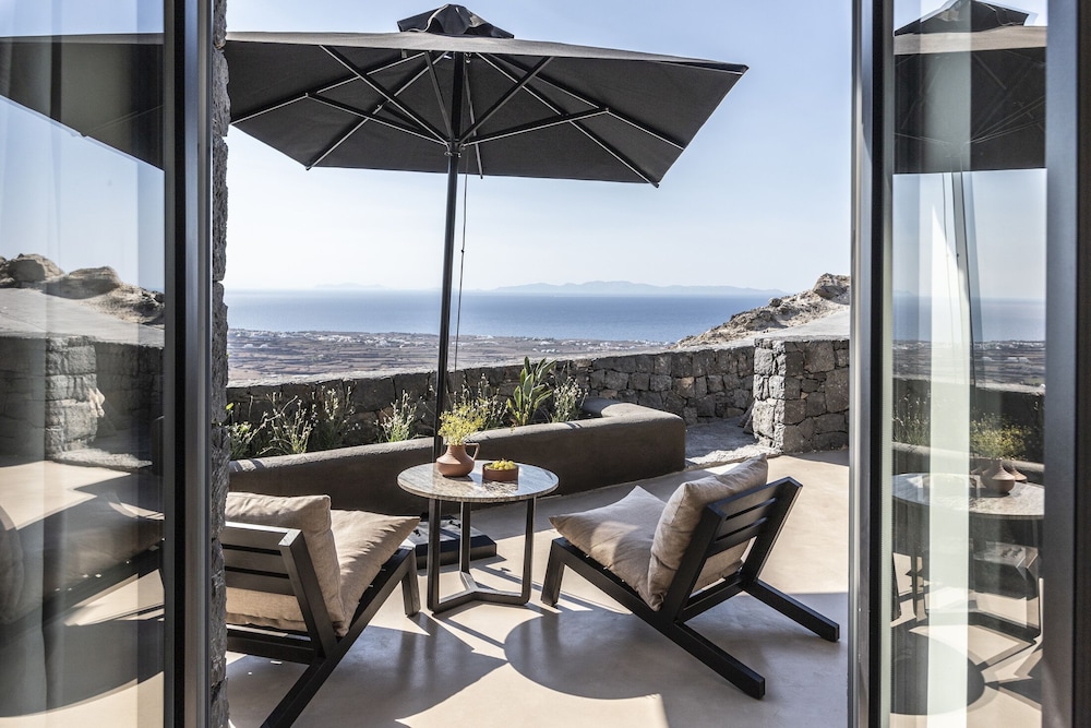Grande Nimbus Suite with Sea view and Hot Tub - Photo 4