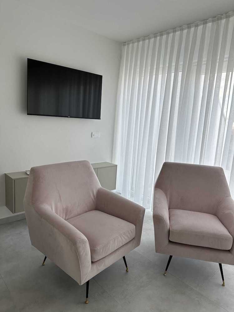 Apartment (Two Bedroom Apartment with Terrace 3)
