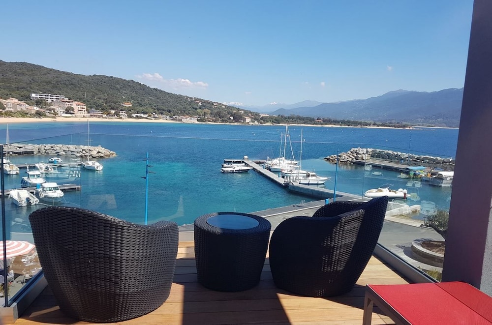 Suite, Sea View photo 3
