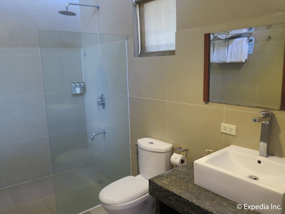 Suite Double Occupancy photo 2