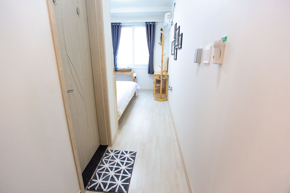 Private Double Room - En Suite photo 3