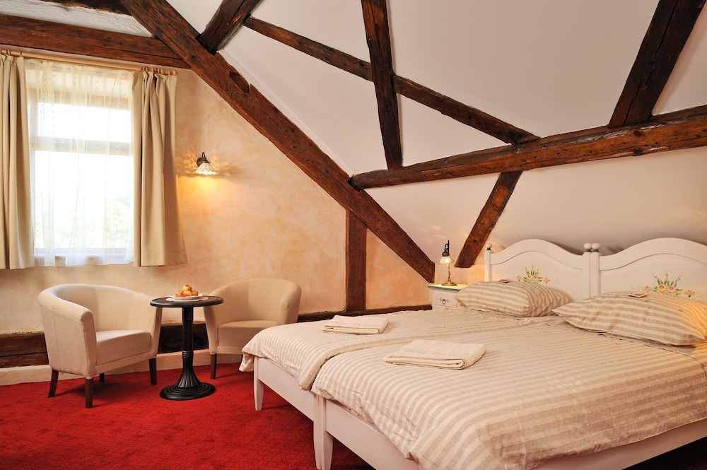 Classic Double Room - Photo 8