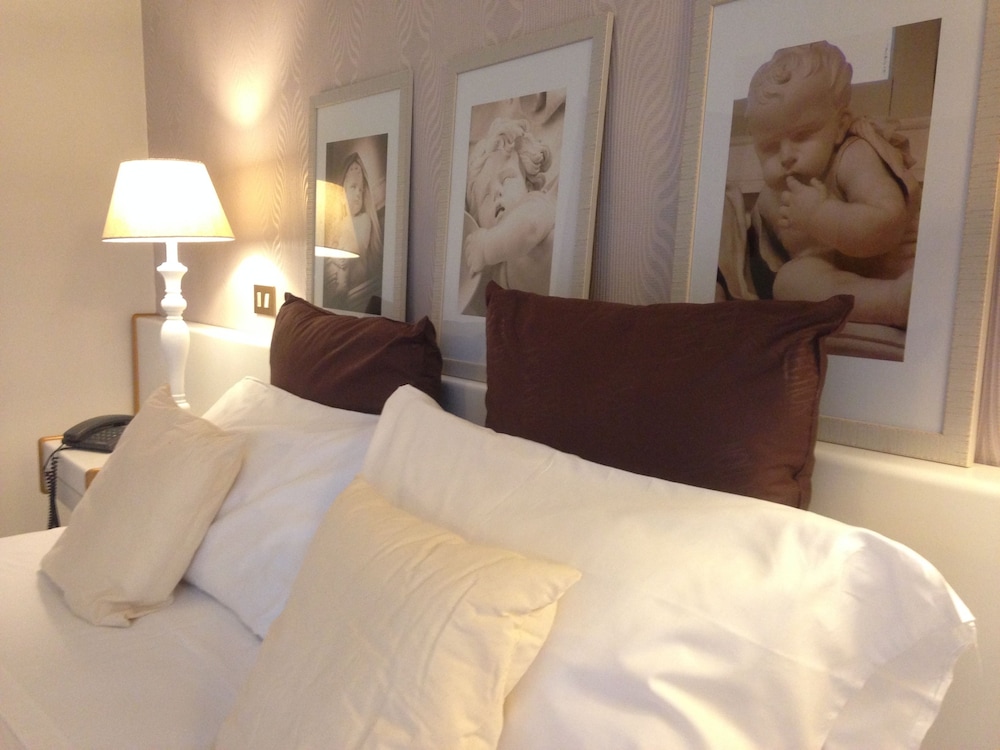 Classic Room, 1 Double or 2 Twin Beds - Photo 6