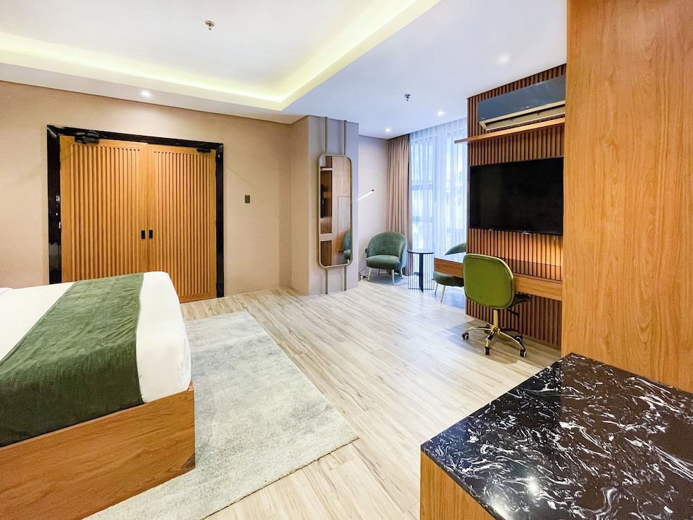 Presidential Suite, City View photo 2