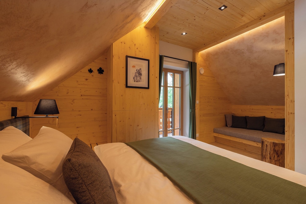 Alpine SPA Chalet photo 3