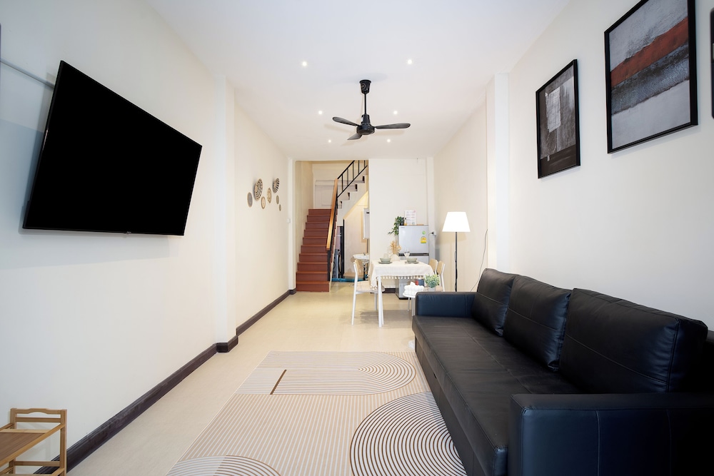 House, 2 Double Beds photo 1