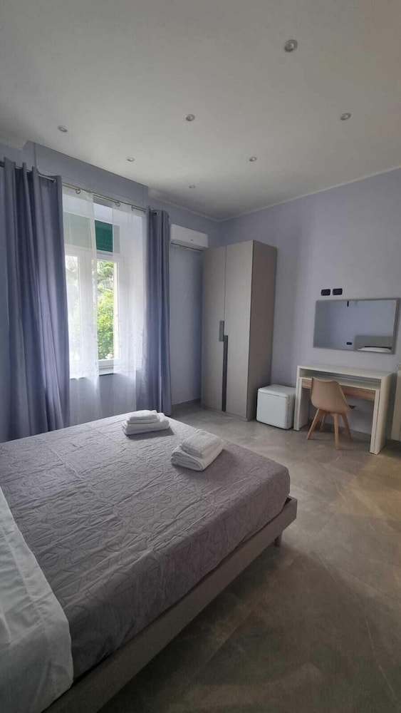 Deluxe Double Room, Courtyard View