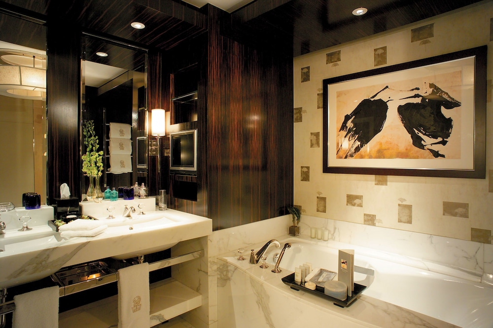 Executive Room, 2 Double Beds - Photo 2