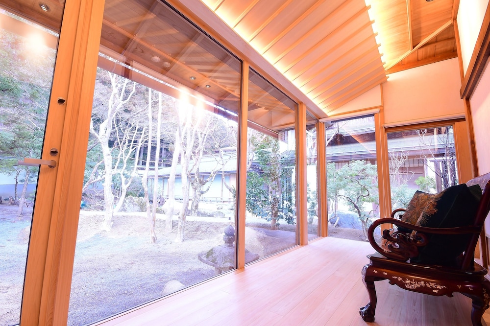 Corner Suite Room (Moon Light) Non-smoking photo 2