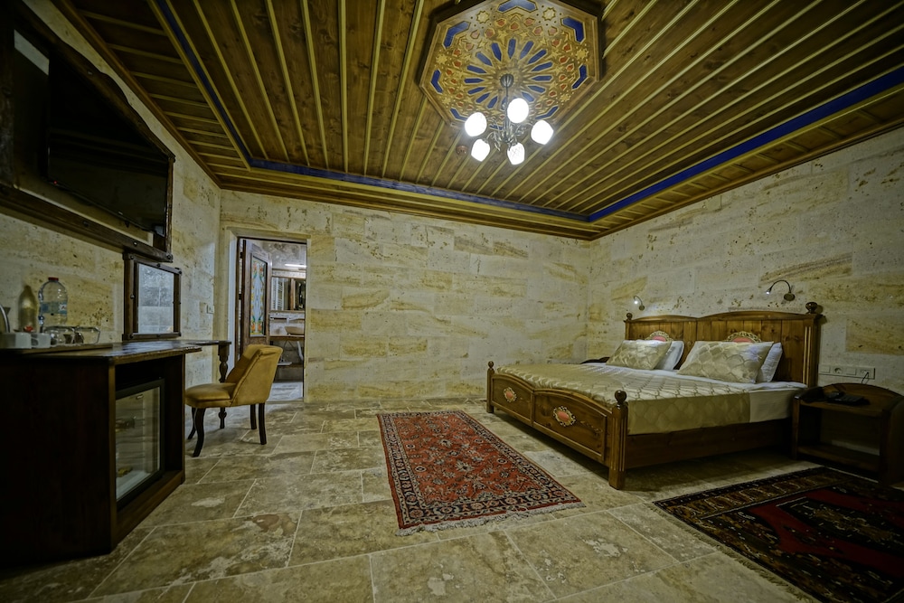 Standard Double or Twin Room photo 1