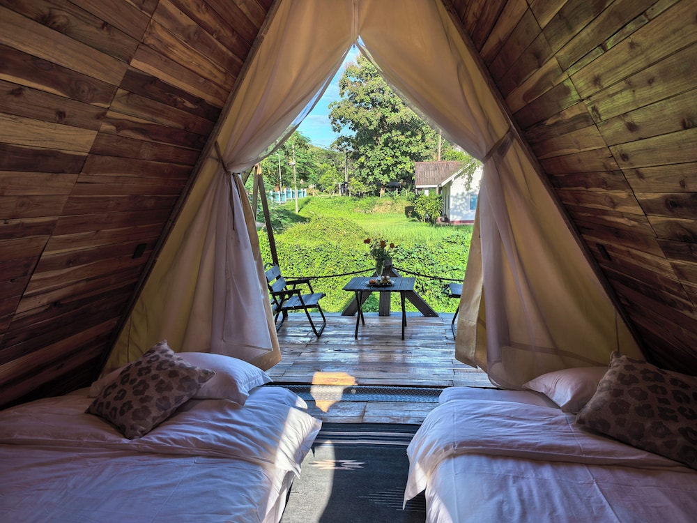 Classic Chalet, 2 Twin Beds, Terrace photo 1