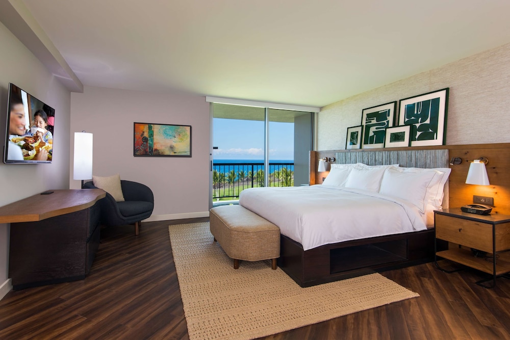 Junior Suite, 1 King Bed, Accessible, Ocean View (Roll-In Shower)