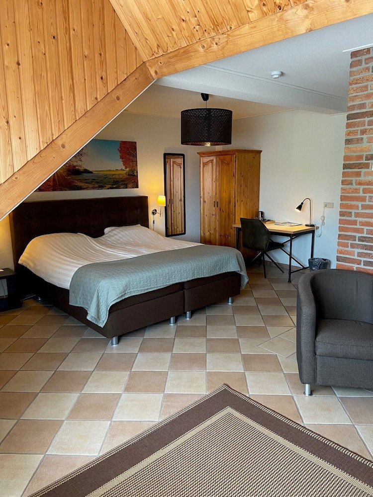 Triple Room photo 2