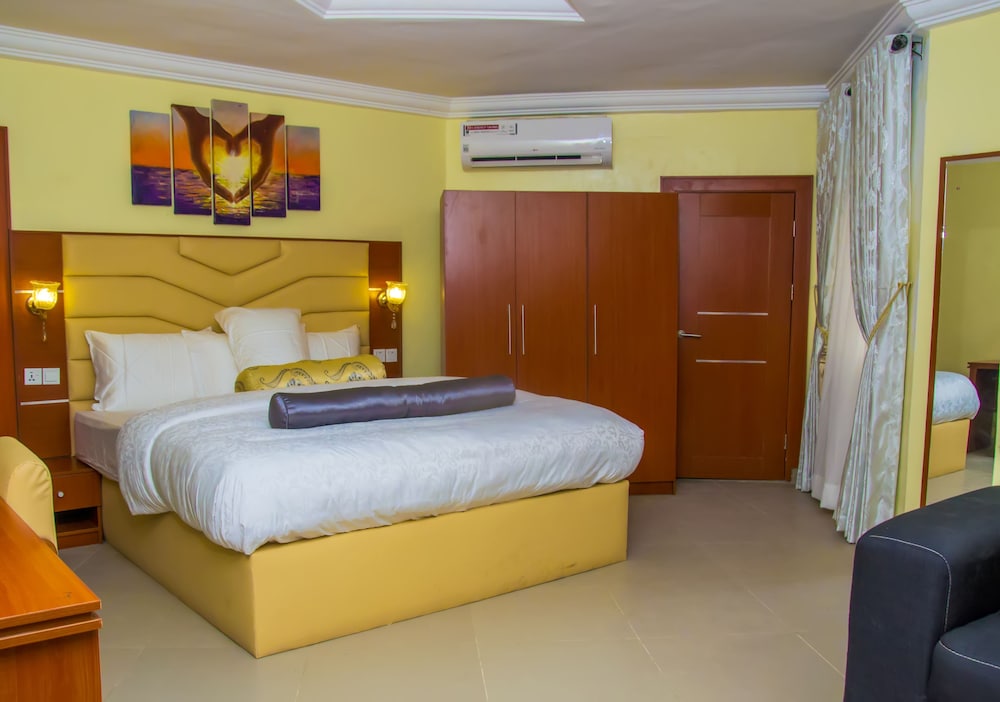 Deluxe Twin Room, 1 Bedroom, Non Smoking, Refrigerator photo 1