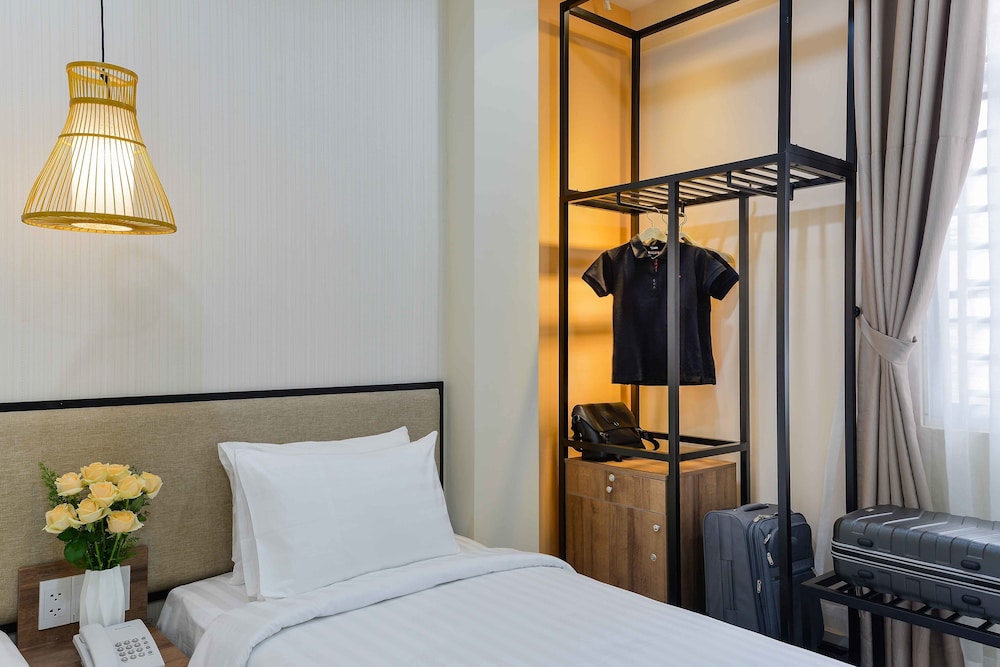 Deluxe Twin Room photo 3