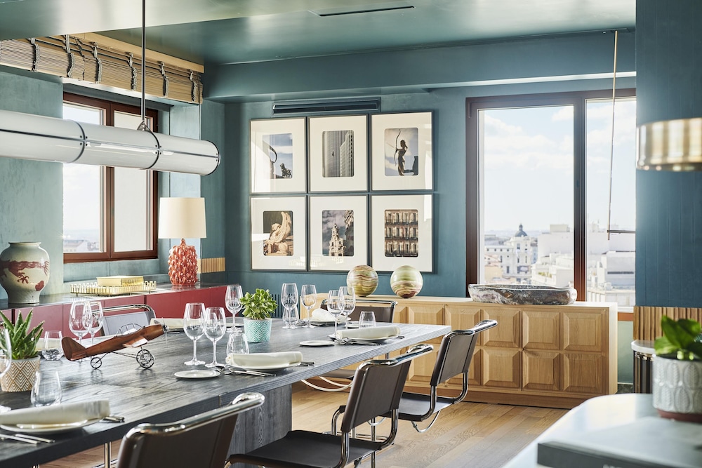 Suite (Penthouse) thumbnail 6