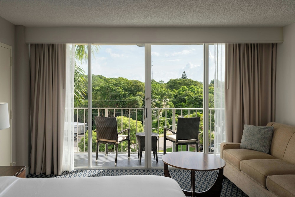 Room, 2 Queen Beds, Balcony (Mobility/Hearing Accessible, Tub) - Photo 2