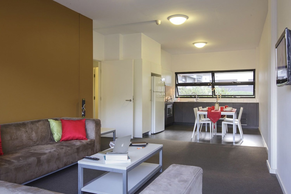 Standard Single Room with Shared Bathroom photo 2