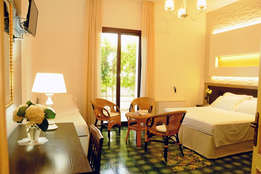 Triple Room photo 2