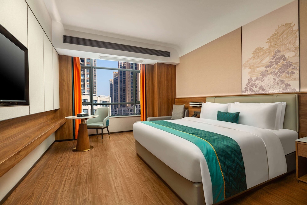 Superior Room, 1 King Bed, Non Smoking photo 1
