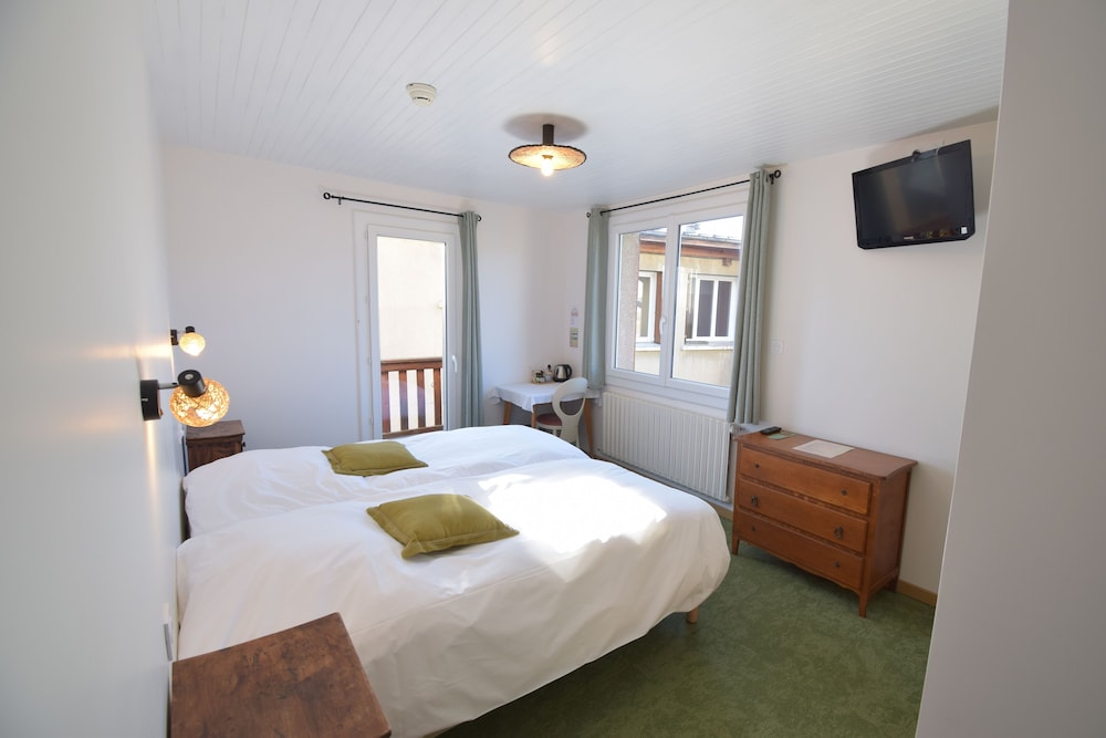 Standard Double Room photo 1