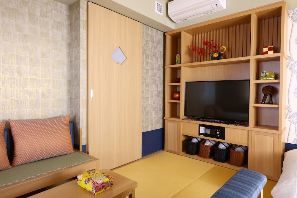 Family Quadruple Room, Non Smoking - Photo 2
