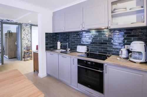 Two-Bedroom Apartment - Photo 10