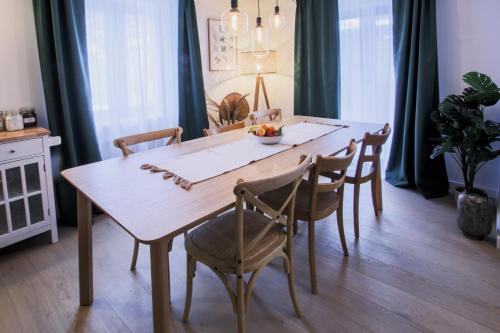 Two-Bedroom Apartment - Photo 14