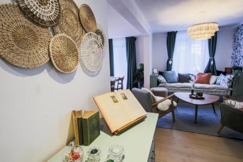 Two-Bedroom Apartment - Photo 16
