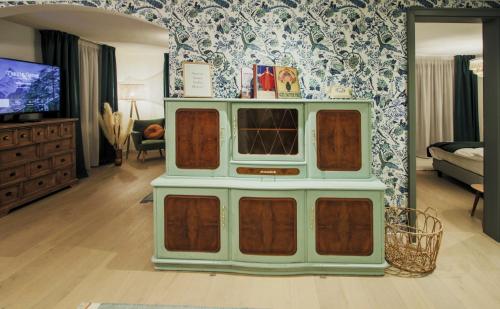 Two-Bedroom Apartment - Photo 22