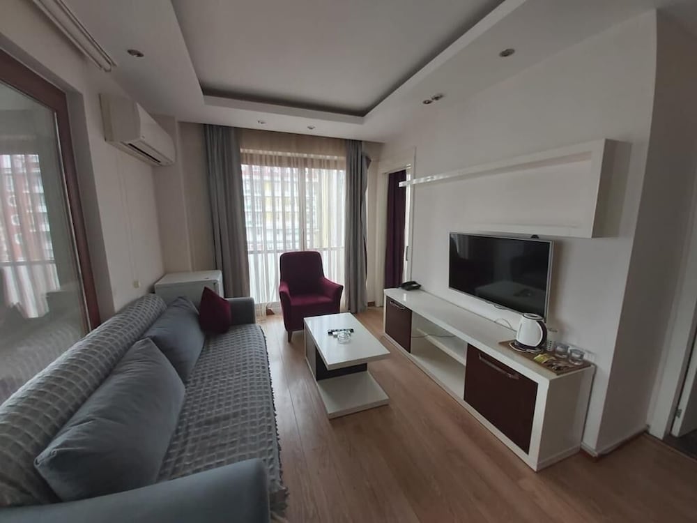 Apartment photo 3