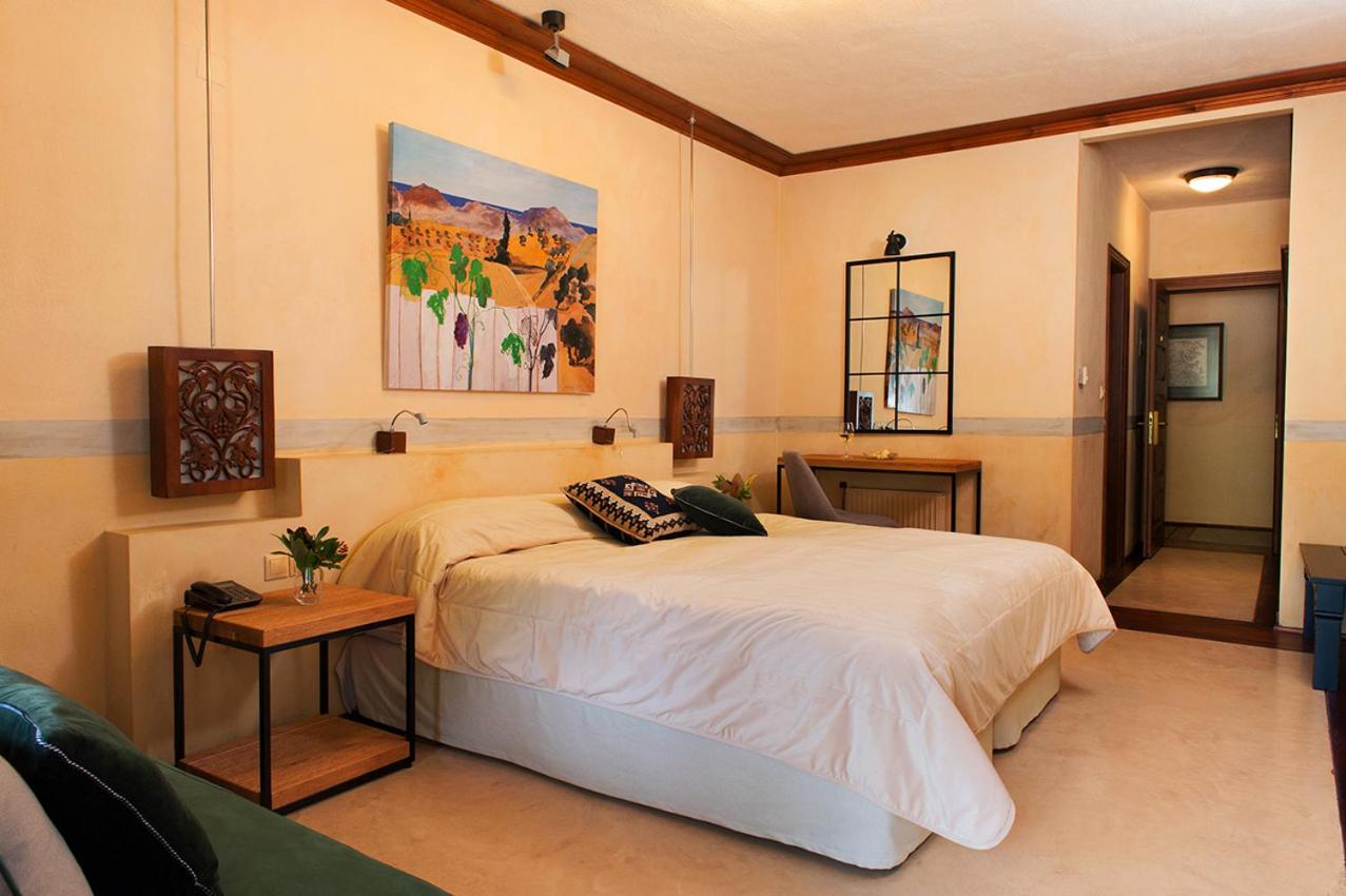 Superior Double or Twin Room photo 3
