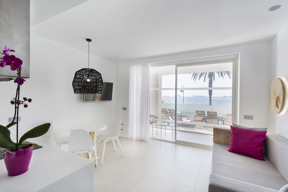 Studio, Pool Access, Ground Floor (Sea view)