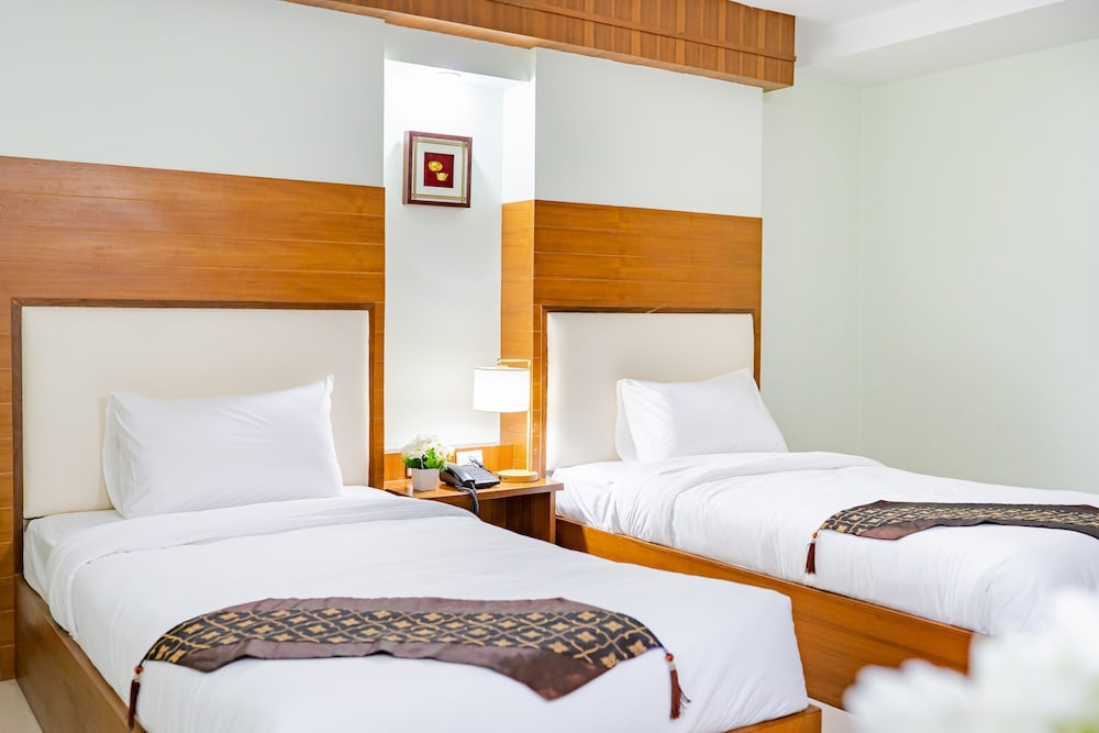 Standard Twin Room - Photo 1