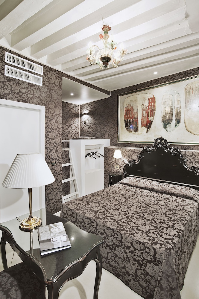 Superior Quadruple Room photo 1