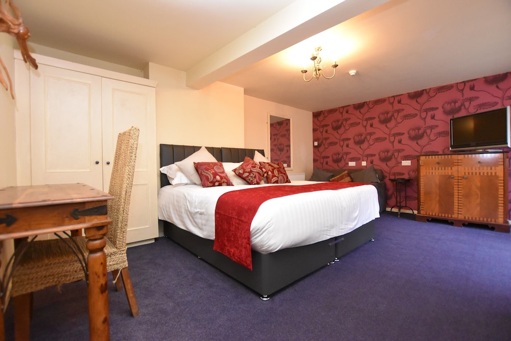 Deluxe Double or Twin Room, Ensuite - Photo 1