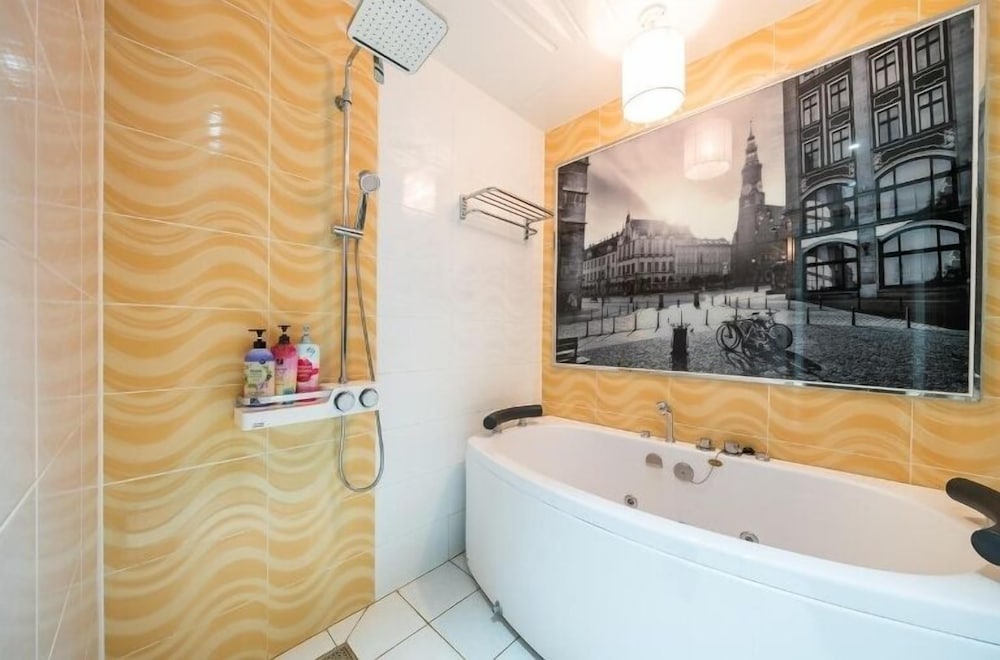 Luxury Room, Multiple Beds, Non Smoking, Jetted Tub - Photo 2