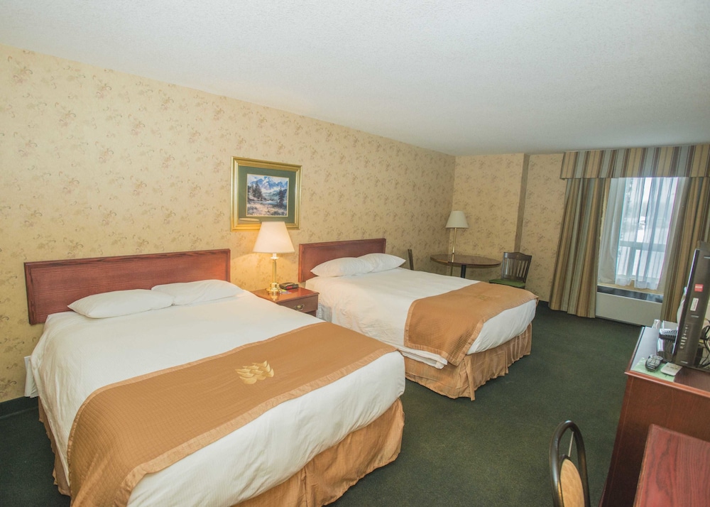 Traditional Double Room, 2 Queen Beds photo 3