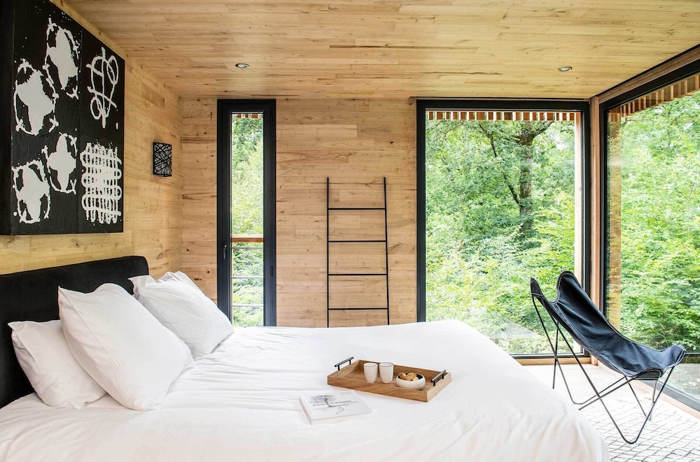 Design Suite, Hot Tub - "Uzume" Jacques Bosser - Photo 1