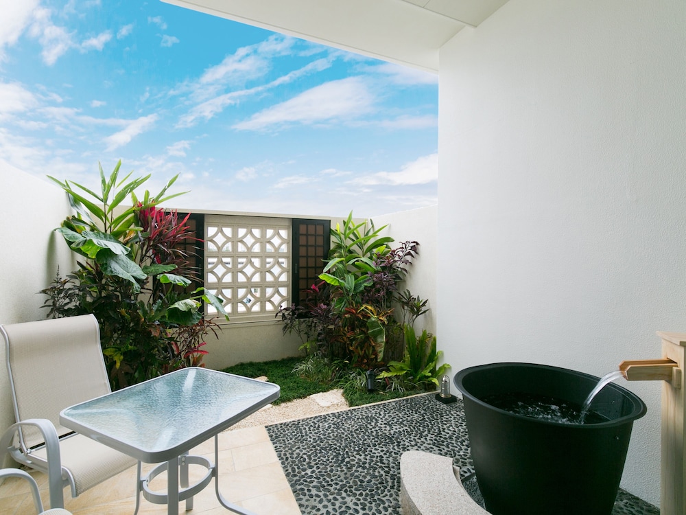 Premium Lanai Room 4 People 1st Floor, Exclusive Benefits (South Tower) - Photo 10
