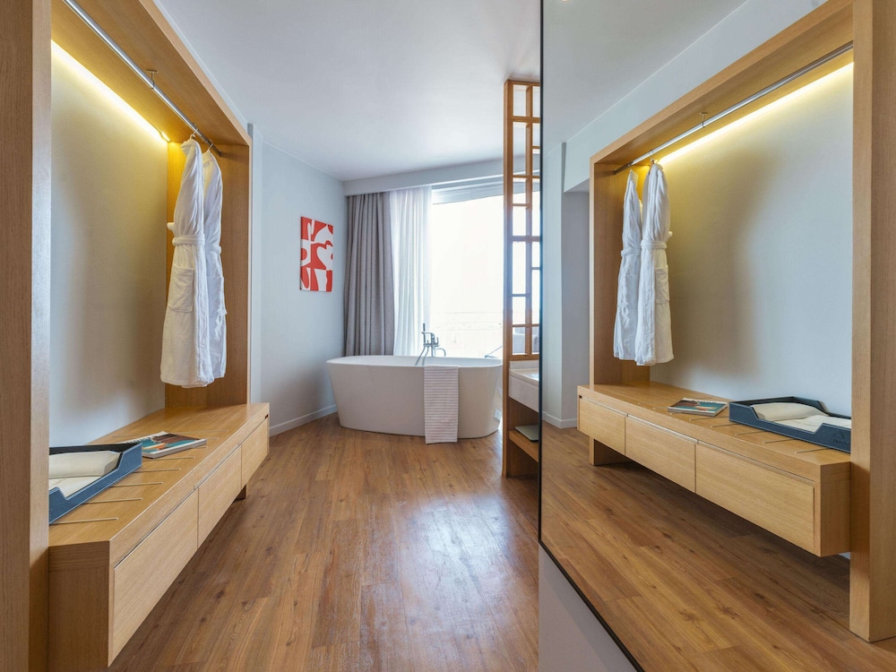 Ivory Junior Suite - Photo 5