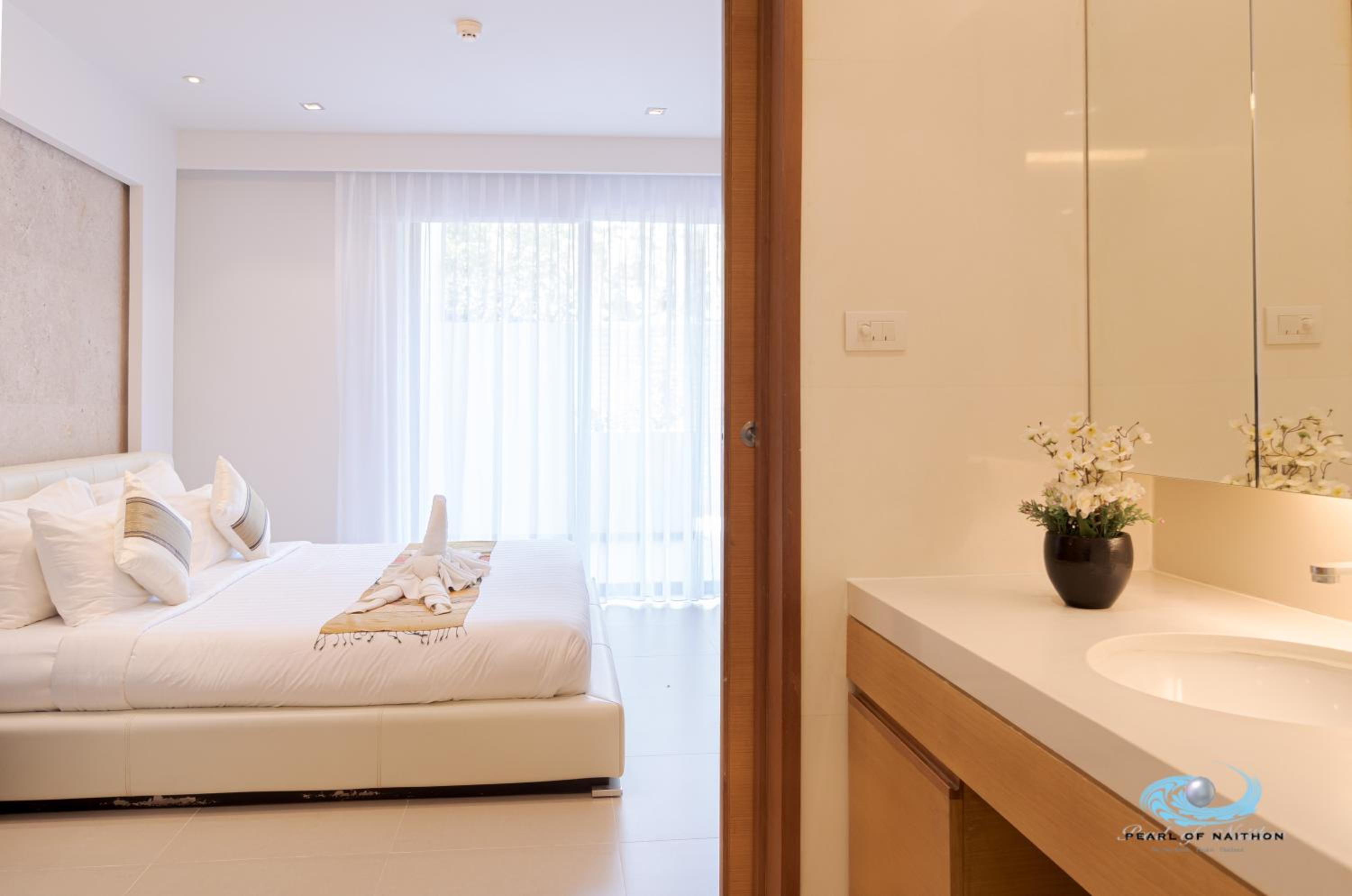 Three-Bedroom Suite photo 1