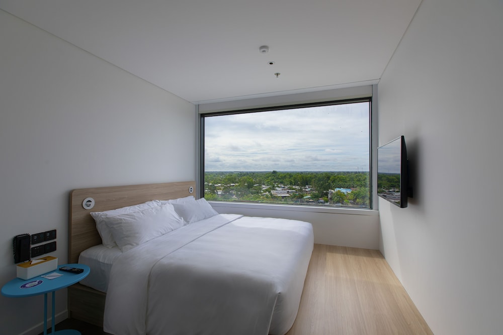 Deluxe Double Room, City View