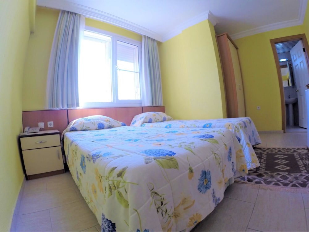 Standard Room photo 2