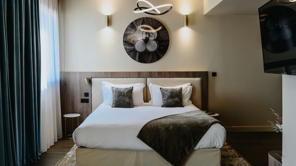 Executive Room - Photo 5